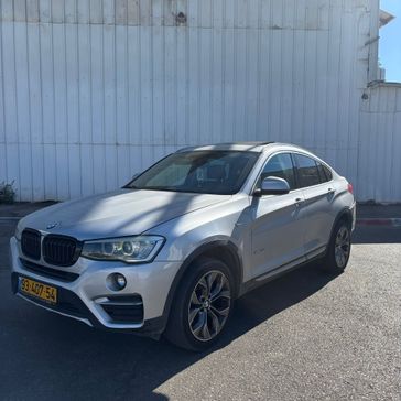 ב מ וו X4