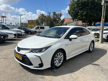טויוטה קורולה