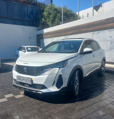 פיג'ו 3008
