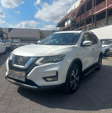 ניסאן X TRAIL
