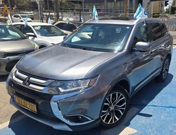 מיצובישי אאוטלנדר