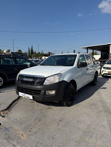איסוזו D-Max
