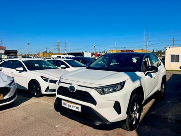 טויוטה RAV4