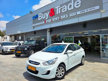 יונדאי I25