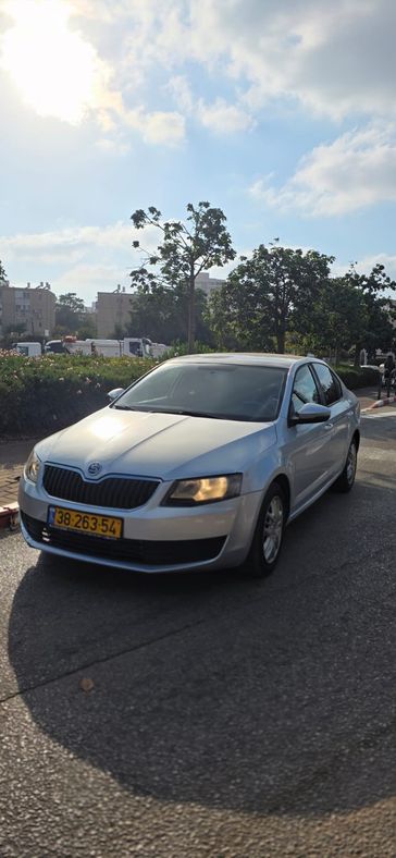סקודה אוקטביה