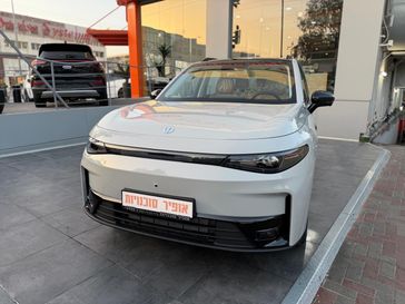 ליפמוטור C10