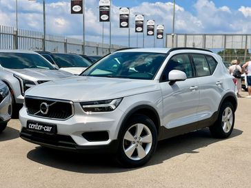 וולבו XC40