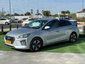 יונדאי איוניק