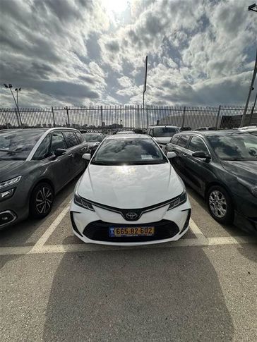 טויוטה קורולה