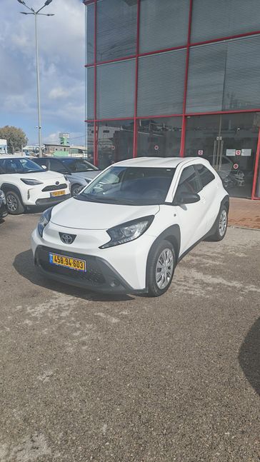 טויוטה אייגו