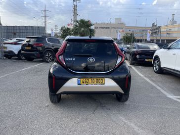 טויוטה אייגו