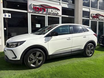 אופל גרנדלנד-X