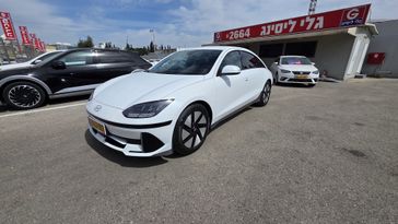 יונדאי איוניק