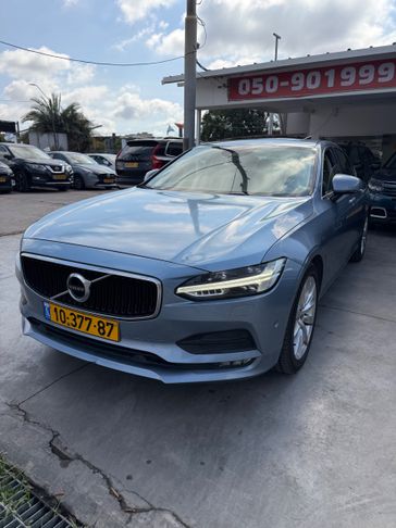 וולבו S90