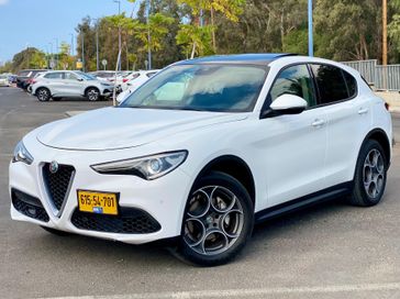 אלפא רומיאו סטלביו