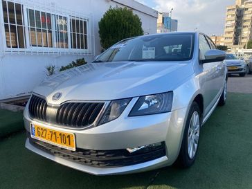 סקודה אוקטביה