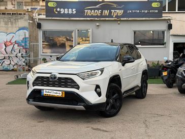 טויוטה RAV4