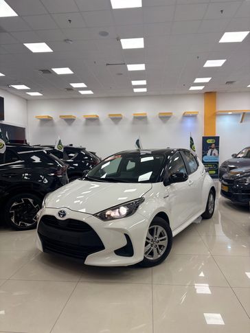 טויוטה יאריס