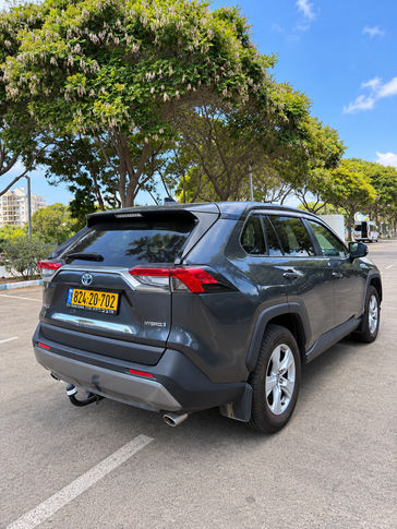 טויוטה RAV4