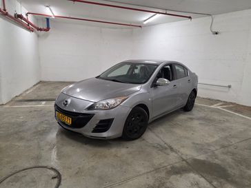 מזדה 3