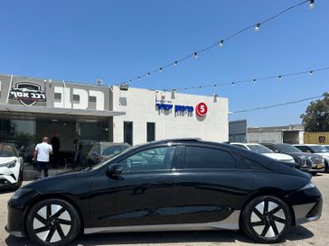 יונדאי איוניק