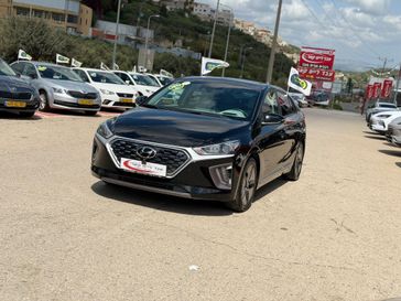 יונדאי איוניק