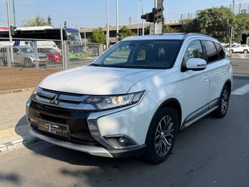 מיצובישי אאוטלנדר