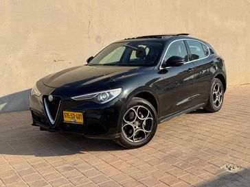 אלפא רומיאו סטלביו