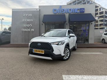 טויוטה קורולה קרוס