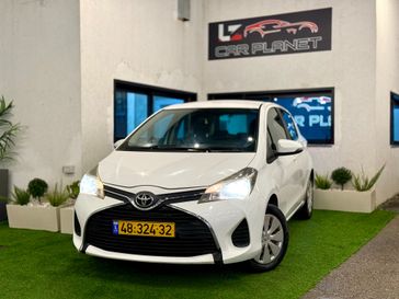 טויוטה יאריס