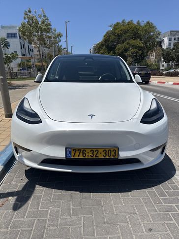 טסלה MODEL Y