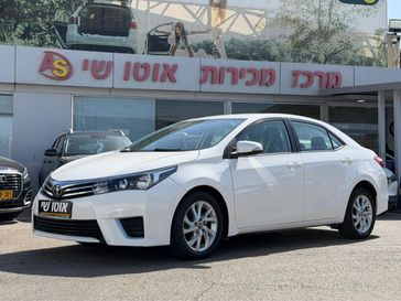 טויוטה קורולה