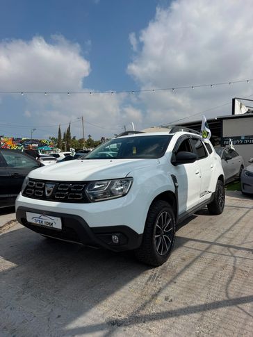 דאצ'יה DUSTER