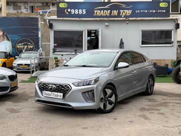 יונדאי איוניק