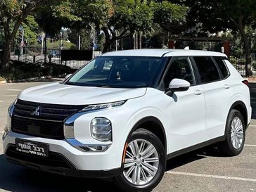 מיצובישי אאוטלנדר