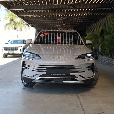 בי ווי די SEAL U