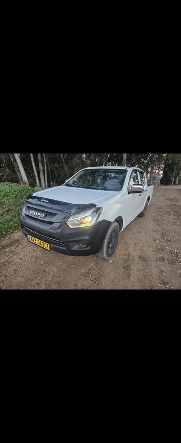איסוזו D-Max