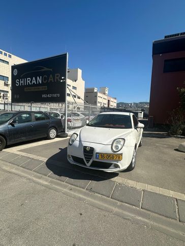 אלפא רומיאו מיטו