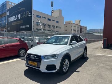 אאודי Q3