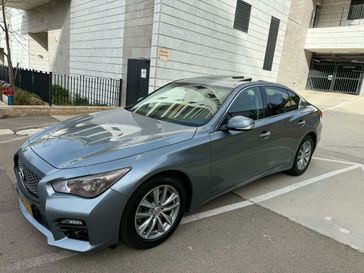 אינפיניטי Q50