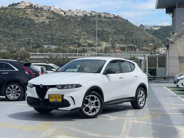 אלפא רומיאו טונאל'ה