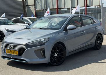 יונדאי איוניק