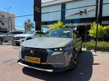 DS 4