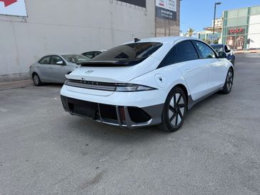 יונדאי איוניק