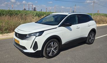 פיג'ו 3008
