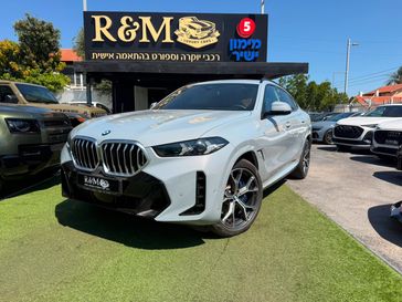 ב מ וו X6