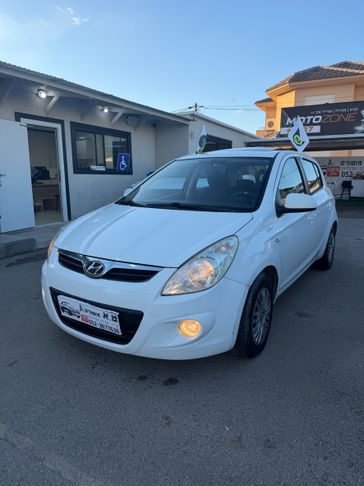 יונדאי I20