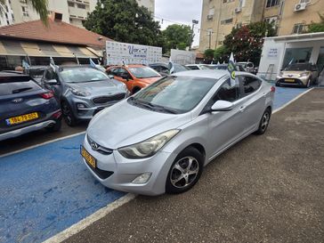 יונדאי I35
