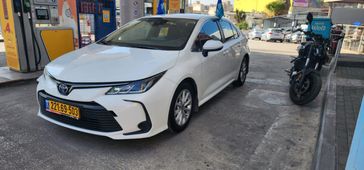 טויוטה קורולה