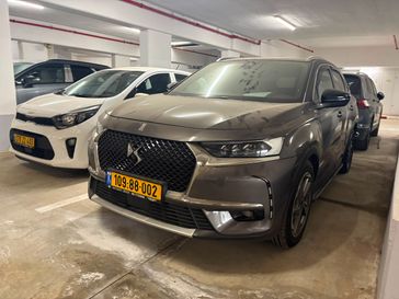 DS 7